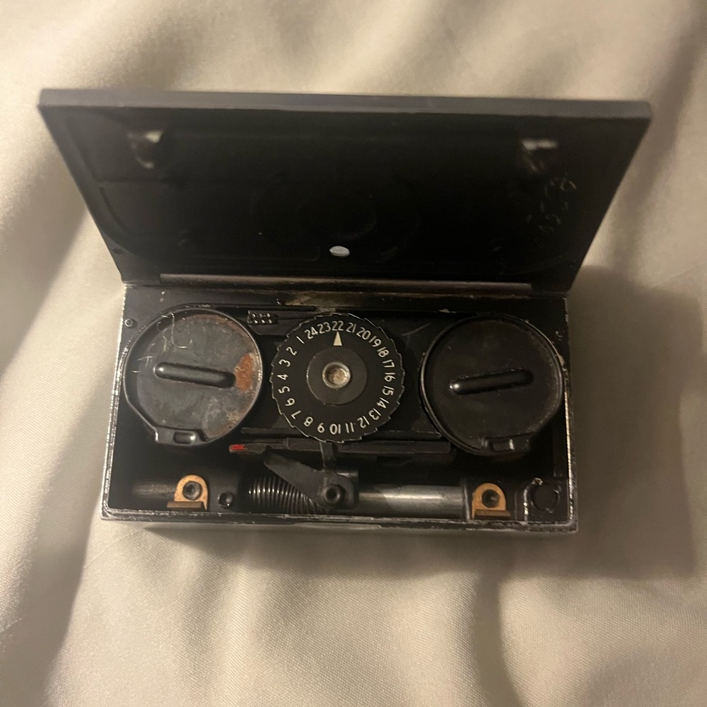 Silver Camera - Picture 4 of 4